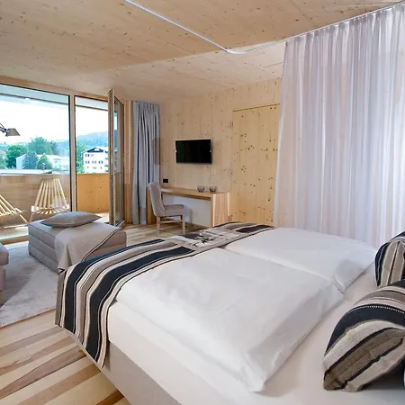 Hotel Tannenhof Sport & 4*